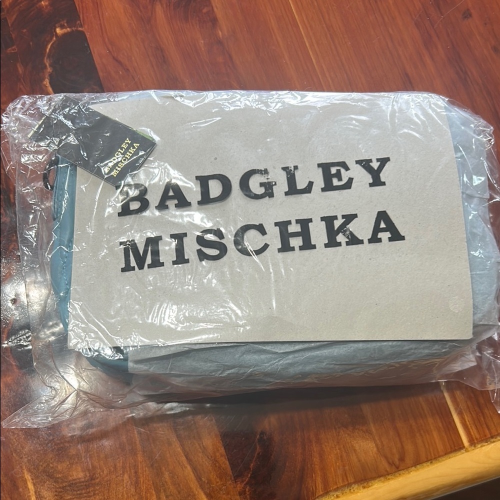 Badgley Mischka Blue Bag - Picture 1 of 7